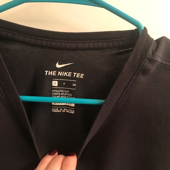 Nike Tee - Picture 2 of 3